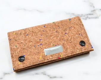 Bolsa de tabaco y portapapeles de corcho con diseño de lunares de colores, personalizada con nombre o iniciales