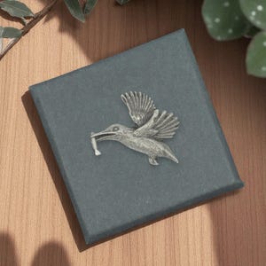 English Handmade Pewter Kingfisher Bird Lapel Pin Badge Presented in a Box