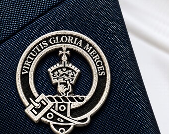 English Made Pewter Robertson Clan Crest Lapel Pin in a Gift Box (20 x 19mm)