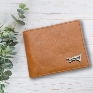 Fabriqué en anglais, conception de carte des Cornouailles en étain, portefeuille personnalisé en cuir véritable marron clair avec boîte-cadeau gravée en option