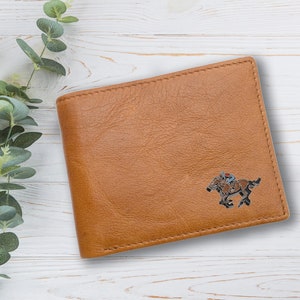 Cartera de cuero genuino color canela con diseño de jinete de carreras de caballos personalizado con caja de regalo grabada opcional