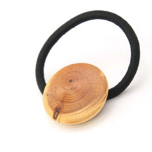 wooden elastic tie / for ponytails / scrunchy holds a wooden bit made of yew / elastic hair band / made of natural wood / hair accessories