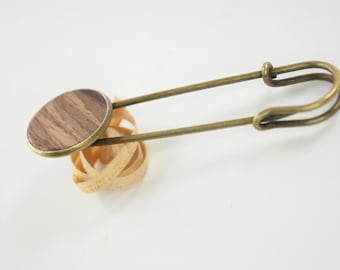 kiltpin, pin, brooch, shawl pin, scarf pin, cloak pin, wooden jewellery / mosaicwood / walnut  / bronze