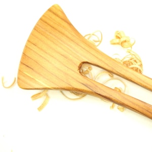 Horquilla de madera para el cabello / tamaño grande / 2 puntas / recta / tallada en madera de manzano / el palillo para el cabello está hecho de madera maciza