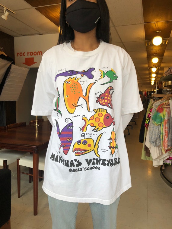 Vintage 90s Single Stitch Fish T-shirt 