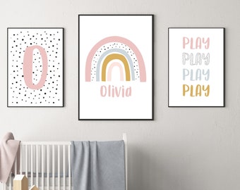 Juego de láminas personalizadas de arcoíris para guardería: Arte mural con iniciales