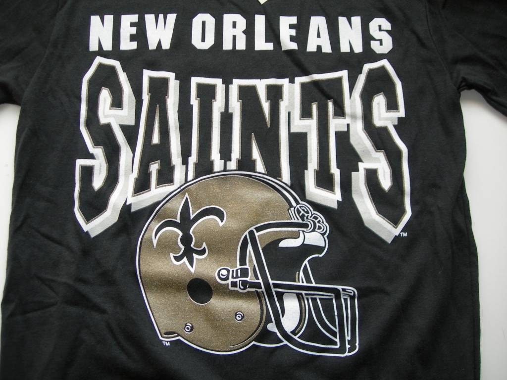 retro new orleans saints t shirt