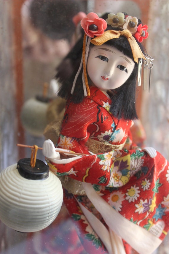 Vintage Japanese Geisha Doll in Glass Case Handpainted Face Etsy