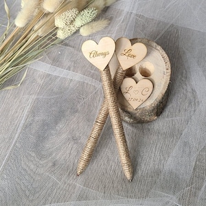 Portapenne rustico (SET: due penne e un portapenne), portapenne per matrimonio, penna per libro degli ospiti personalizzata, penna rustica per matrimonio in stile country, portapenne in legno.