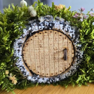 Natuurlijke schoonheid van ringdozen, houten ringdozen, rustieke ringdrager, buitenbruiloft, fantasiehuwelijk, huis van de ringen, aanzoeksringdoos afbeelding 13