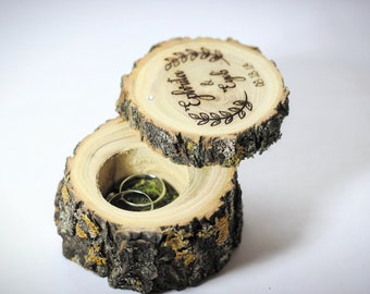 Personalized Rustic Ring Box, tree trunk box, wedding ring box, wood ring box, engagement ring box, tree stump ring box, wood ring box