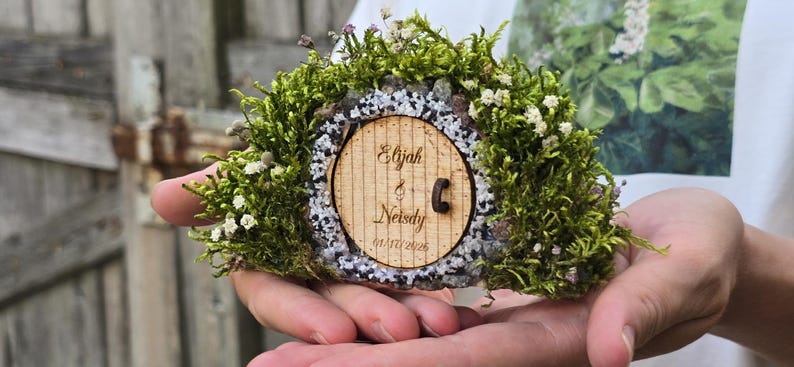 Natuurlijke schoonheid van ringdozen, houten ringdozen, rustieke ringdrager, buitenbruiloft, fantasiehuwelijk, huis van de ringen, aanzoeksringdoos yes