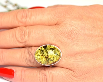 Large Green Amber Ring, Adjustable Silver Ring With Amber,Green Amber Stone Ring,Oval Amber Gemstone Ring,Handmade Amber Ring,Amber Jewelery