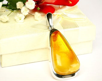 Baltic Yellow Amber Pendant,Real Amber Pendant Jewelry,Luxury Yellow Amber Pendant,Yellow Amber And Silver Pendant,Honey Amber Stone Pendant