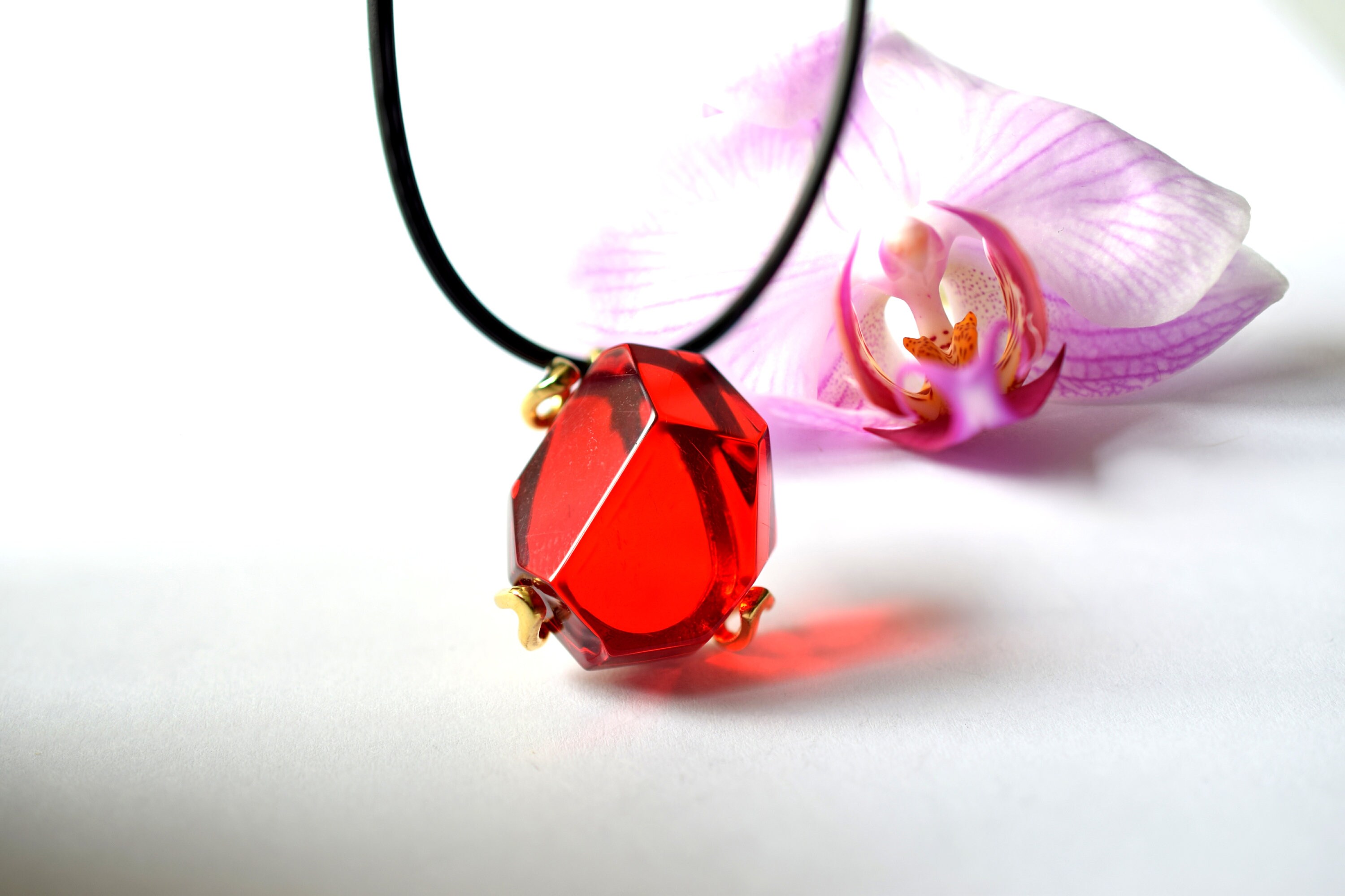 Red amber necklace sale