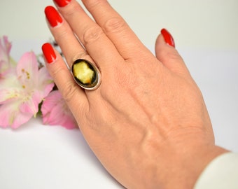 Black And White Amber Ring, Oval Baltic Amber Ring,Unique Amber Statement Ring,Sterling Silver And Amber Ring,Natural Black Amber Stone Ring