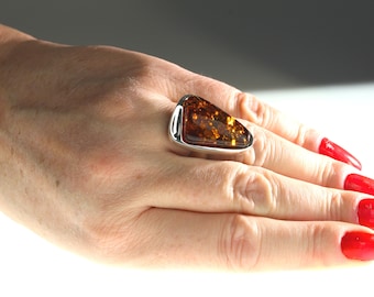 Modern Amber Ring, Amber & Silver Jewellery, Modern Ring, Statement Ring, Stacking Amber Ring, Fashion Jewellery, Baltic Amber Ring,Gemstone