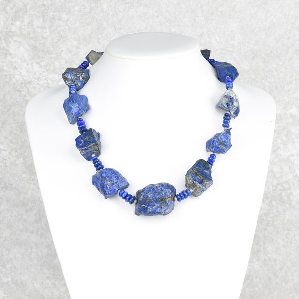 Lapis-Lazuli-Rohsteinkette, Klunker, Geschenk, Frau, Mutter, Wild und urig, unregelmäßige Formen