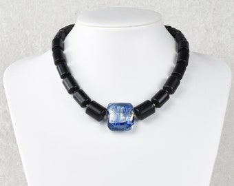 Onyx-necklace with in the center a eyecatcher of Murano-Glass, colour blue-silver