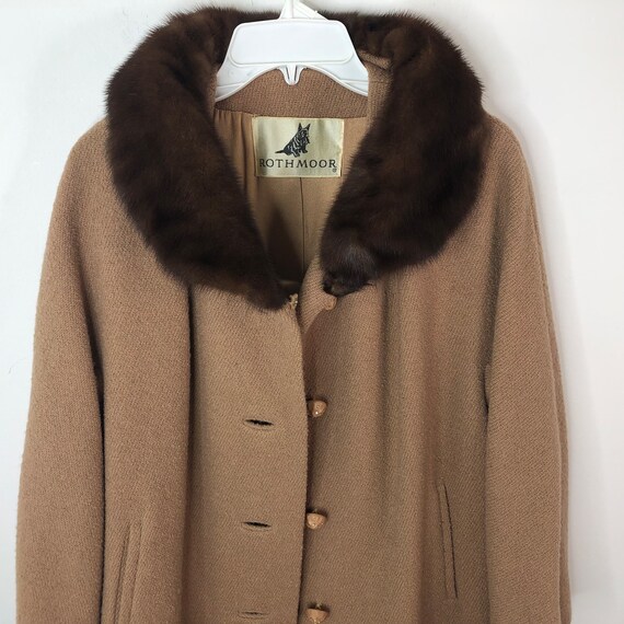 Women's True Vintage Rothmoor Tan Wool Coat w/Dar… - image 7