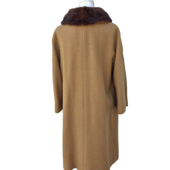 Women's True Vintage Rothmoor Tan Wool Coat w/Dar… - image 2