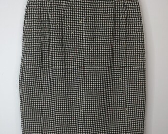 Norton McNaughton Petites Skirt Sz 12 Wool Blend Midi Pencil Black Houndstooth