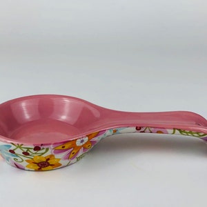 Porcelain Hand Crafted Multiple Daisy Big Purple Spoon Rest