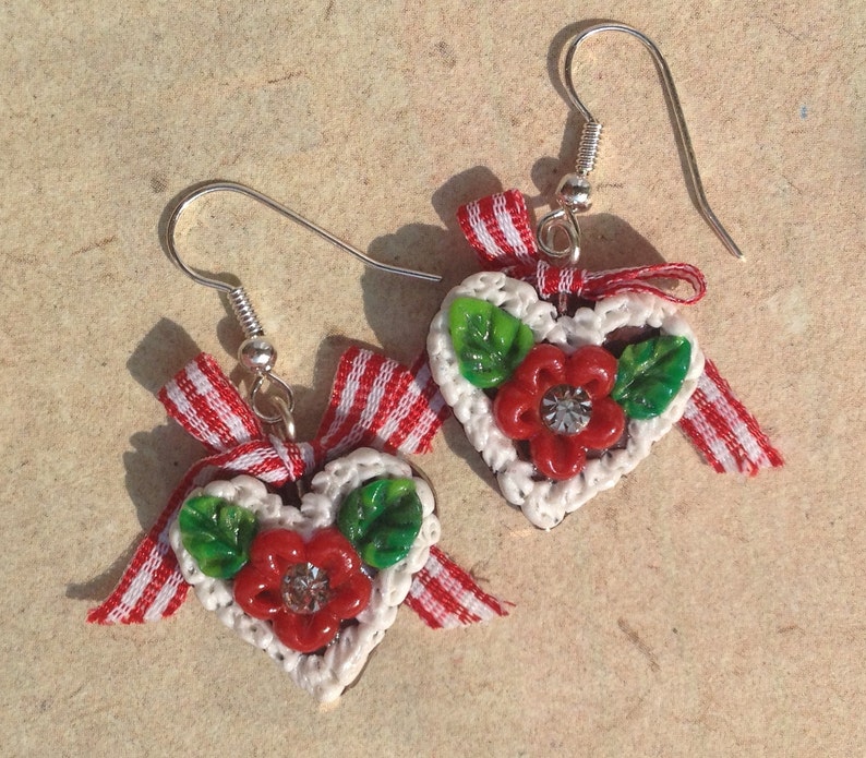 Earrings gingerbread heart flower red checkered bow