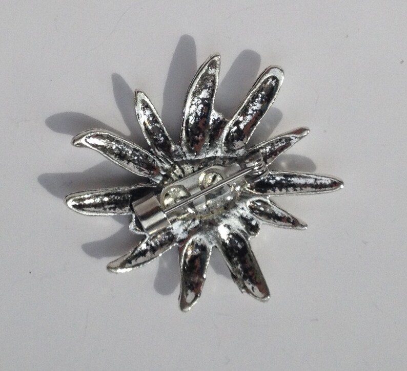Brooch Edelweiss light green