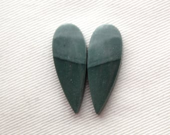 Paire de cabochons de Jaspe Imperial vert Indonésien goutte