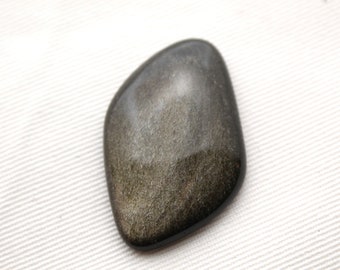 Cabochon d'Obsidienne dorée pierre noire