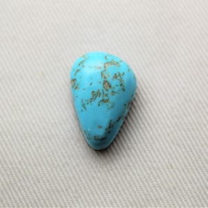 Kingman Turquoise cabochon Gemstone blue
