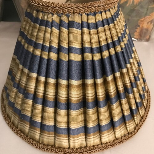 Lamp Shade - Pleated Cotton Fabric - Metal Frame - Hand Sewn