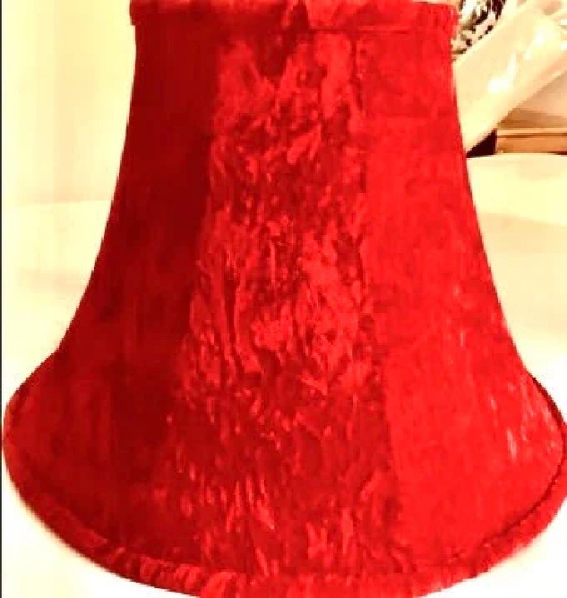Lamp Shade - Hand Sewn - Sturdy Metal Frame - Red Velve Röd