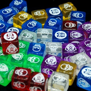 Set of 6 combat dice compatible with HeroQuest