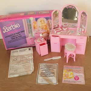 Barbie vanity Unit and Night Table, Living Pretty, 4764, Italy, 1987, MIB