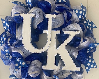 UK Wildcat Wreath