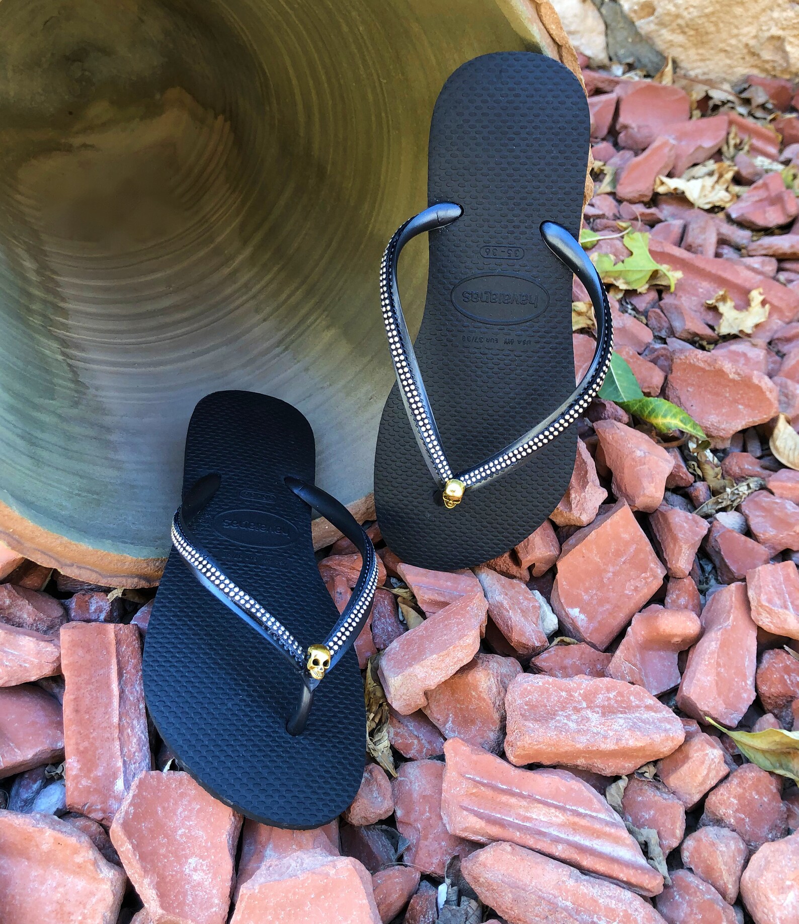 havaianas skull