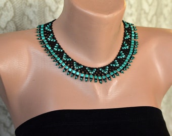 Turquoise emerald black beaded necklace, Beaded minimalist necklace, Seed bead collar necklace