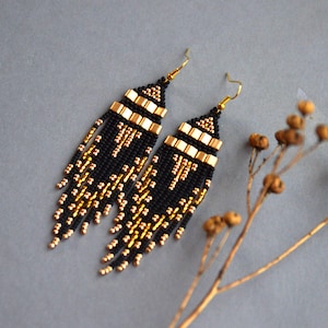 DESERT SAND Long beaded earrings, Black gold earrings, Fringe seed bead earrings, Tassel earrings