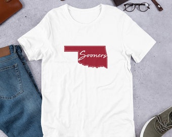Cute Oklahoma Shirt, Oklahoma Football T-Shirt, Old School College University Style Gameday Tailgate Tee Women & Men OK