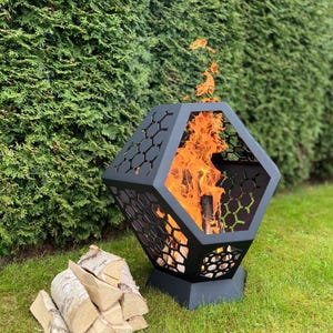 Garden Fire Pit, Metal fire pit, Handmade, Garden Design.