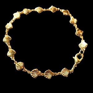 18K Gold filled Scallop Shell Bracelet or Necklace / Adjustable / Camino de Santiago / St James