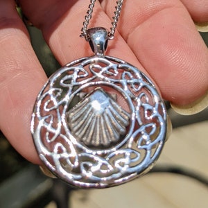 Sterling Necklace with Scallop Shell surrounded by a Celtic Design / Camino de Santiago / St James / Pilgrim / The Way / Beach / Celtic