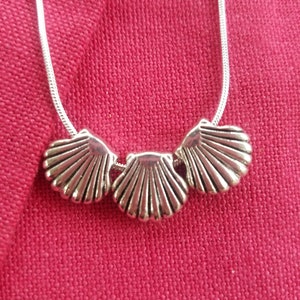 Scallop Shell Sterling Silver Necklace / Camino de Santiago . Pilgrim / Santiago / St James / Beach