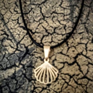 Gold Camino de Santiago Scallop Shell Necklace / Camino / Beach/ St James / Santiago