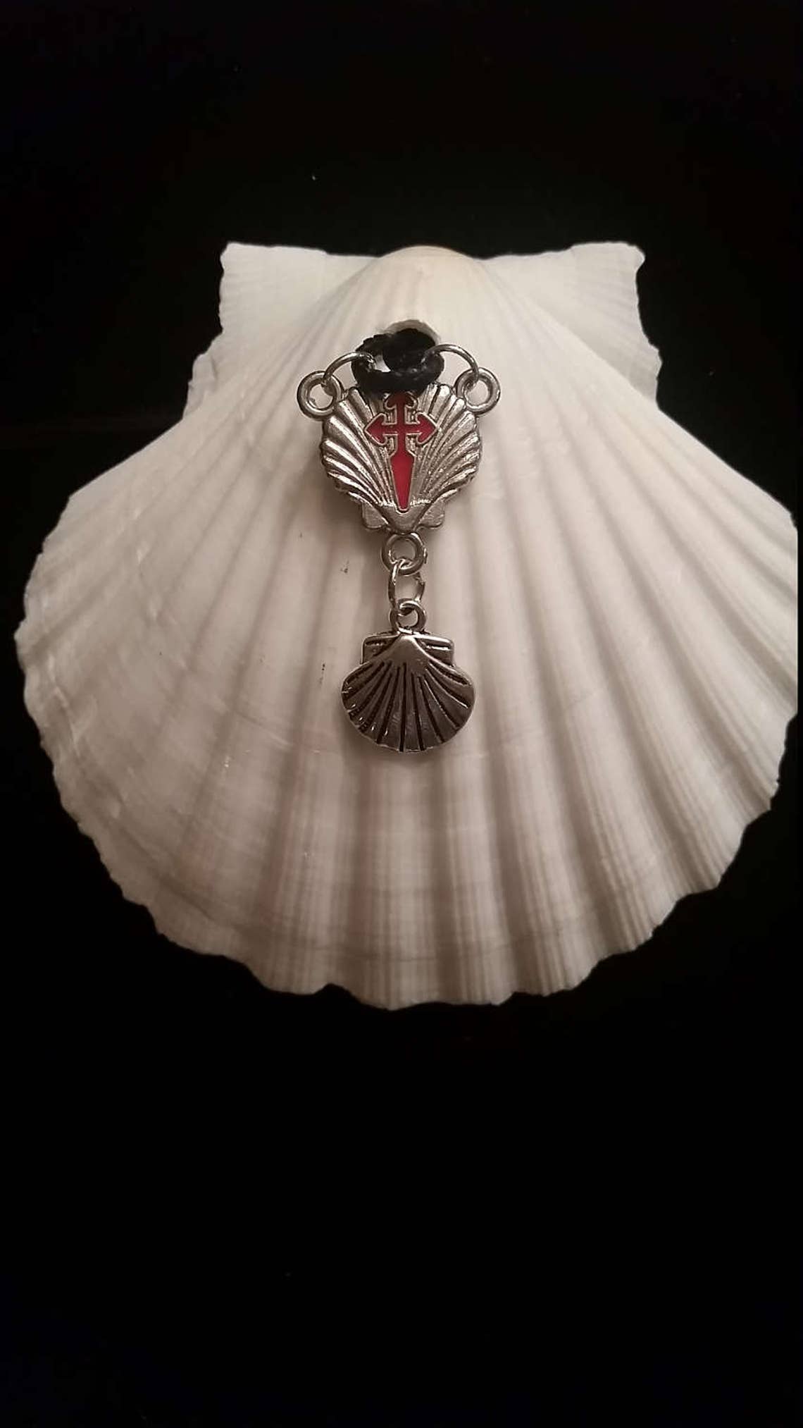 Camino De Santiago Scallop Shell / Pilgrim / Backpack - Etsy