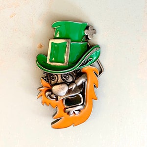 St Patrick Day Belt Buckle Bottle Opener Leprechaun 4 leaf clover Luck of the Irish Vintage