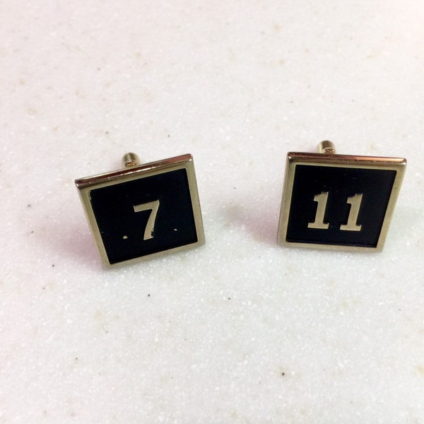 Vintage Lucky Gamblers Cuff Links Set 7 11 For Mr. Lucky