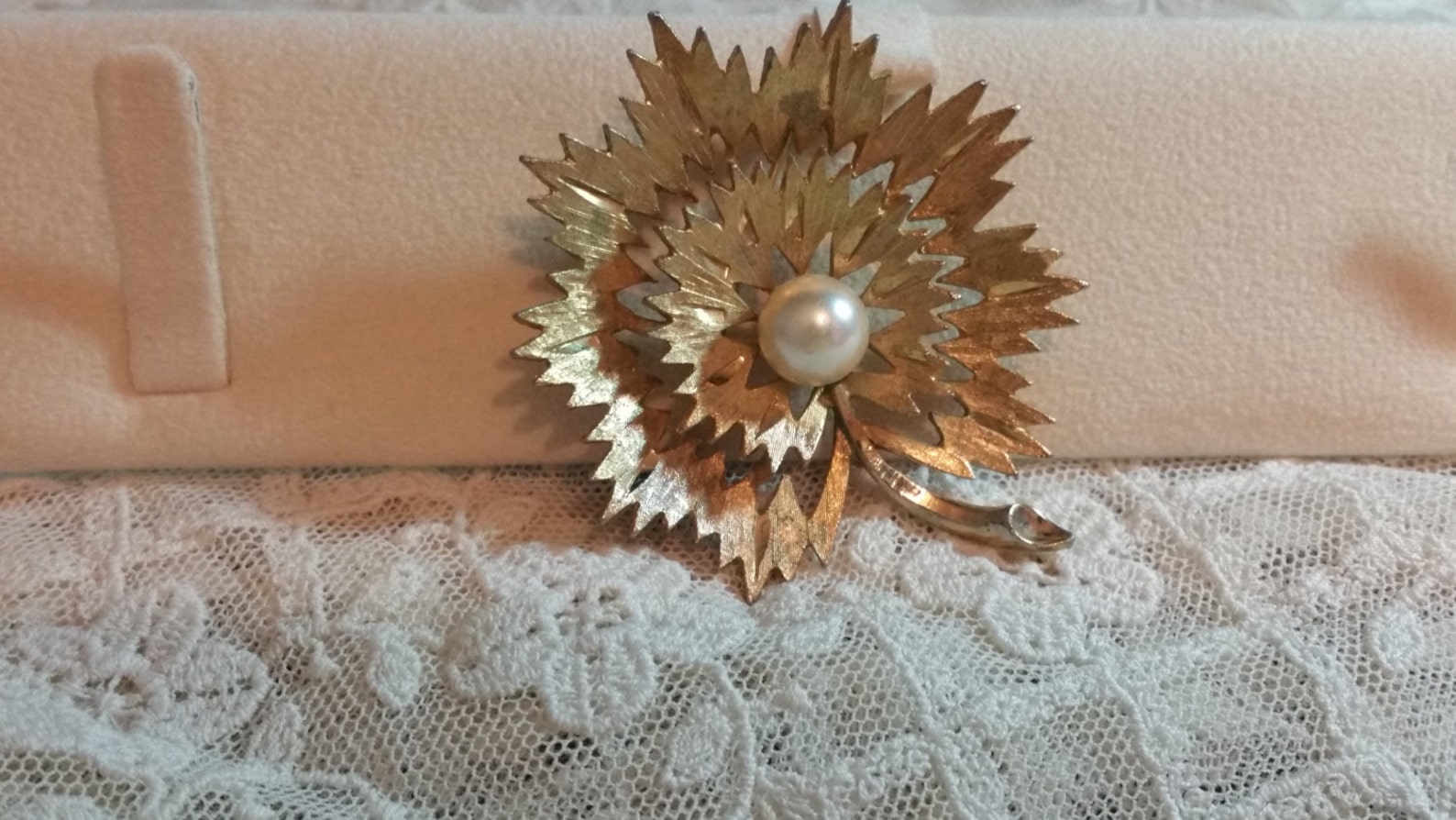 Vintage Mamselle Gold Tone Leaf faux Pearl Brooch ESTATE Etsy